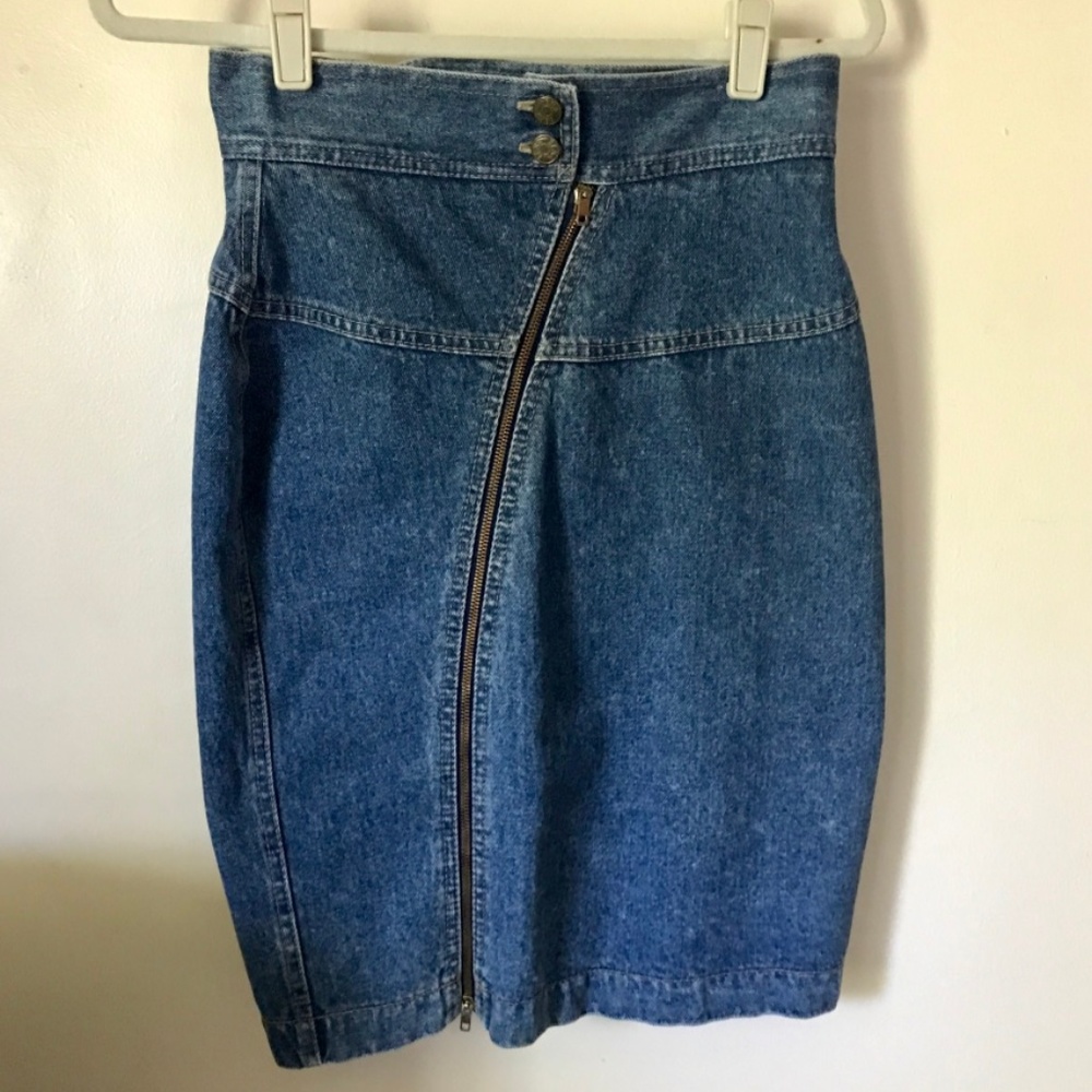 Vintage knee length denim skirt